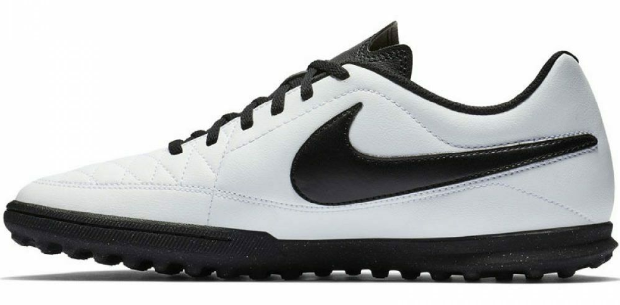 nike majestry turf